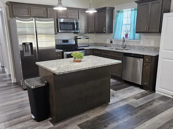 100 Baker St, Shelbyville, TN 37160