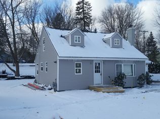 3861 Iris Dr, Waterford, MI