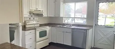 561B Malvern Ct — Photo 16