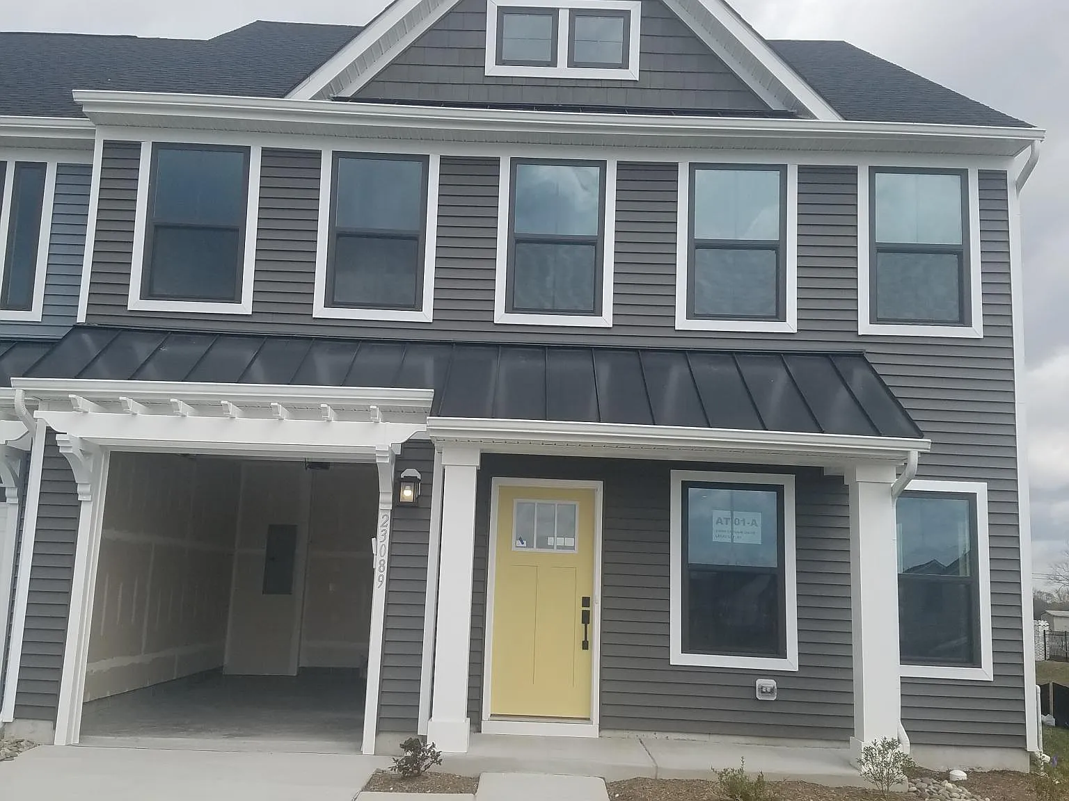23089 Corsair Dr — Photo 2