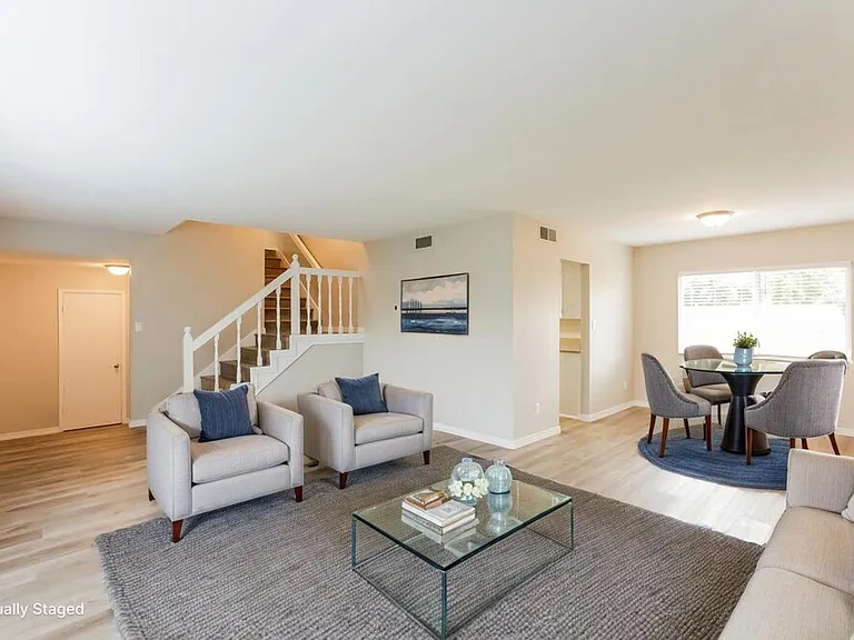 2633 W Monte Ave — Photo 4