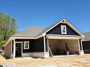 609 Park Central, Chandler, TX 75758