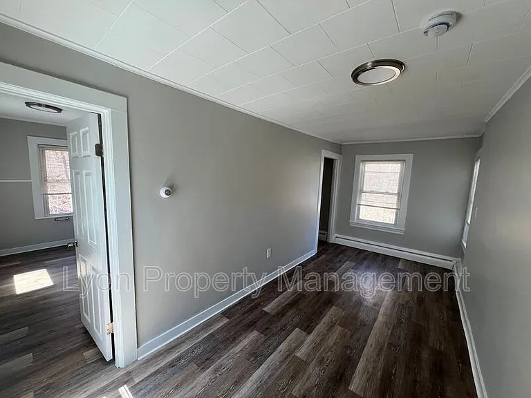 36 N 3rd Ave #2 — Photo 6