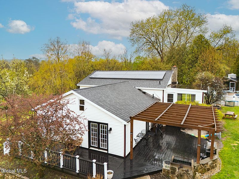 3rd image of 15 Middleton Road