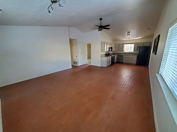 Greatroom / Kitchen