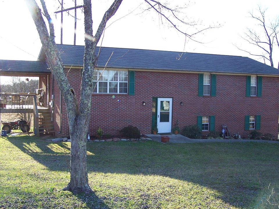 1st image of 7409 Thomas Ln