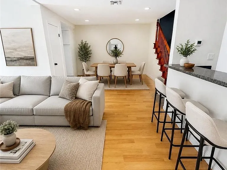 900 W Sierra Madre Ave — Photo 8