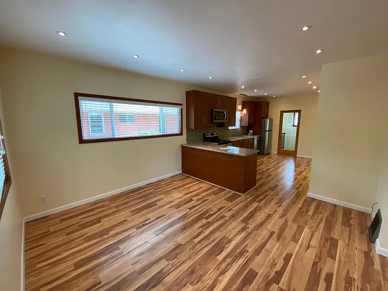 1508 S Lincoln St — Photo 2