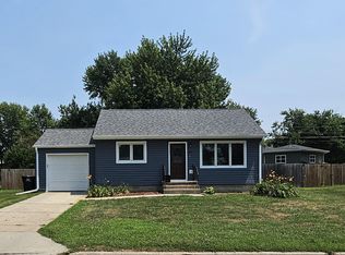 1203 N Cherry St, Creston, IA 50801