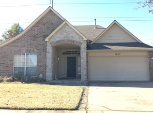 1604 S Narcissus Pl, Broken Arrow, OK 74012