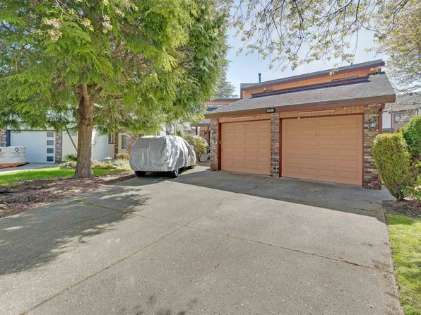 10613 Yarmish Dr, Richmond, BC V7E 5E6