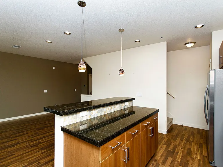 7894 NE Miriam Way — Photo 6