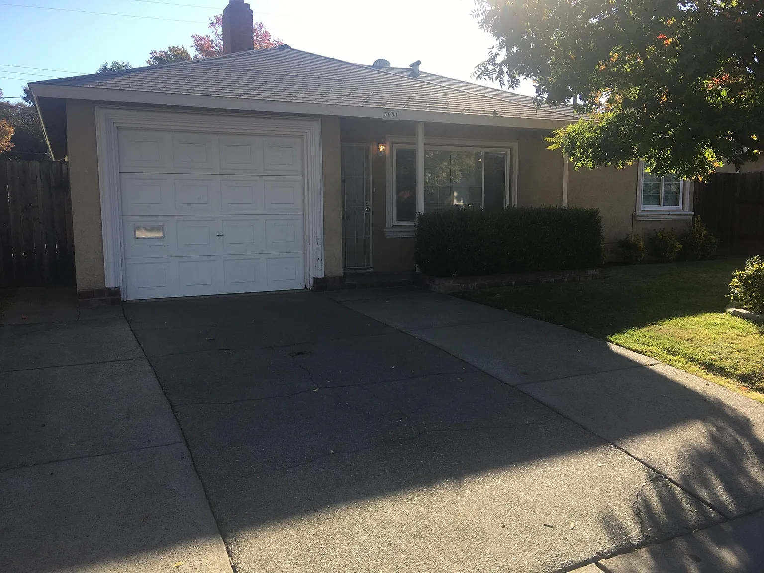 5001 Alcott Dr photo 1