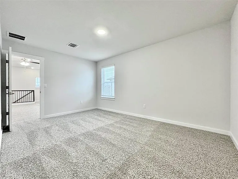 404 Tinto St — Photo 33