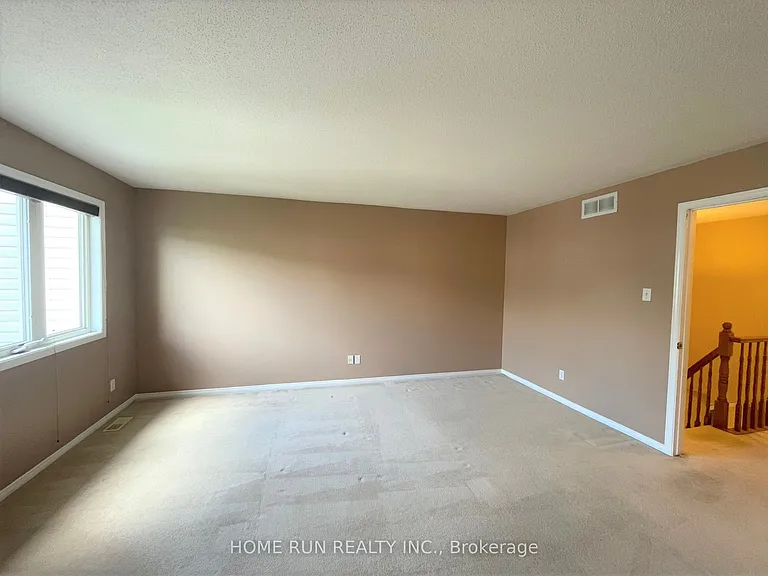 251 Meadowbreeze Dr — Photo 22