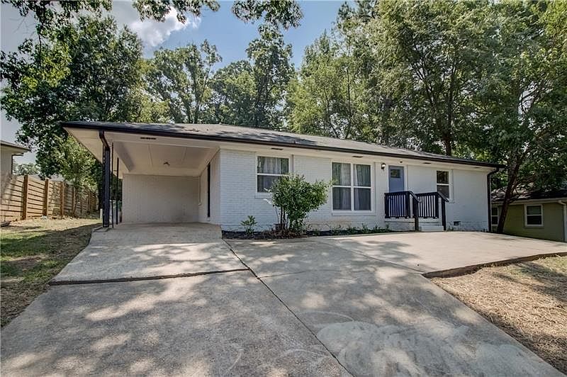 2nd image of 2788 Gresham Rd