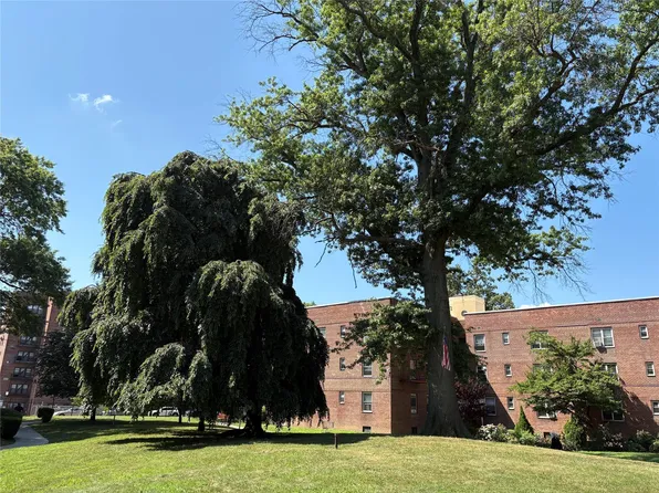 147-31 38th Avenue #A64, Flushing, NY 11354