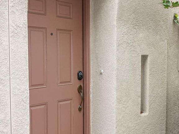 4th image of 243 Aurora Ave