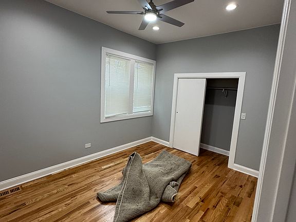 4th image of 334 N Lorel Ave #1