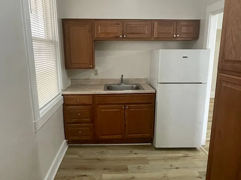 208-212 Brighton Road — Photo 5