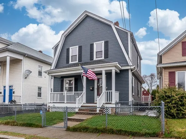 125 Vine St, East Providence, RI 02914