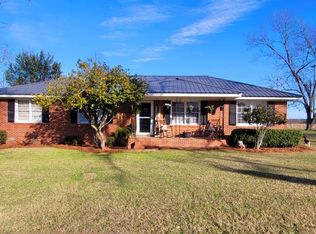 518 N Jones St, Doerun, GA 31744