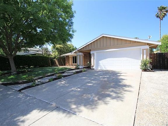 4th image of 125 Iroquois Dr