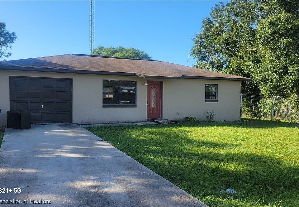 1st image of 1401 Crossview St