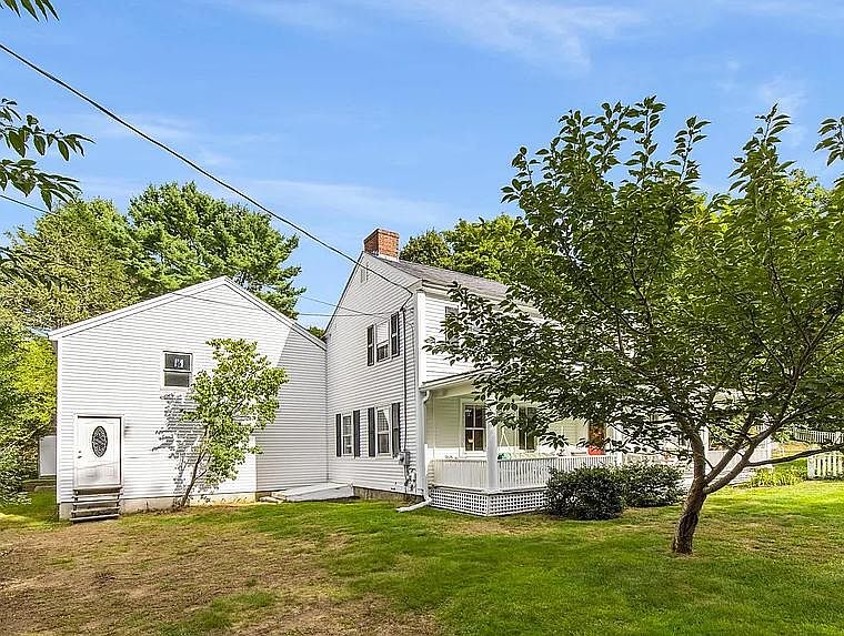 Front yard view of house