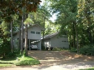 14 Oakleigh Pl, Jackson, MS 39211