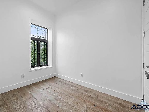 5th image of 252 Vernon Ave #2A