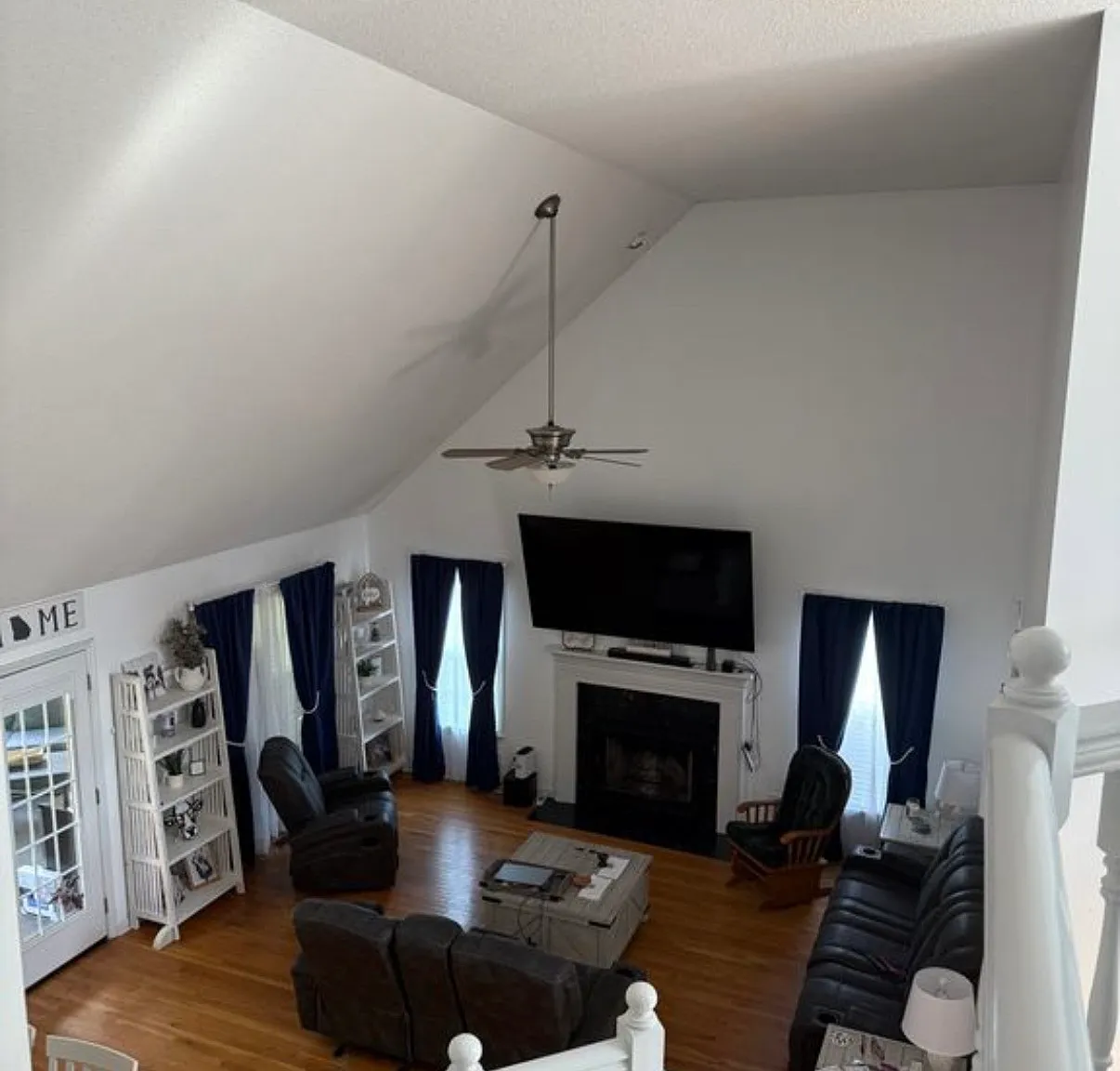 4 bed, 2046 sqft, $2,200 — Photo 2