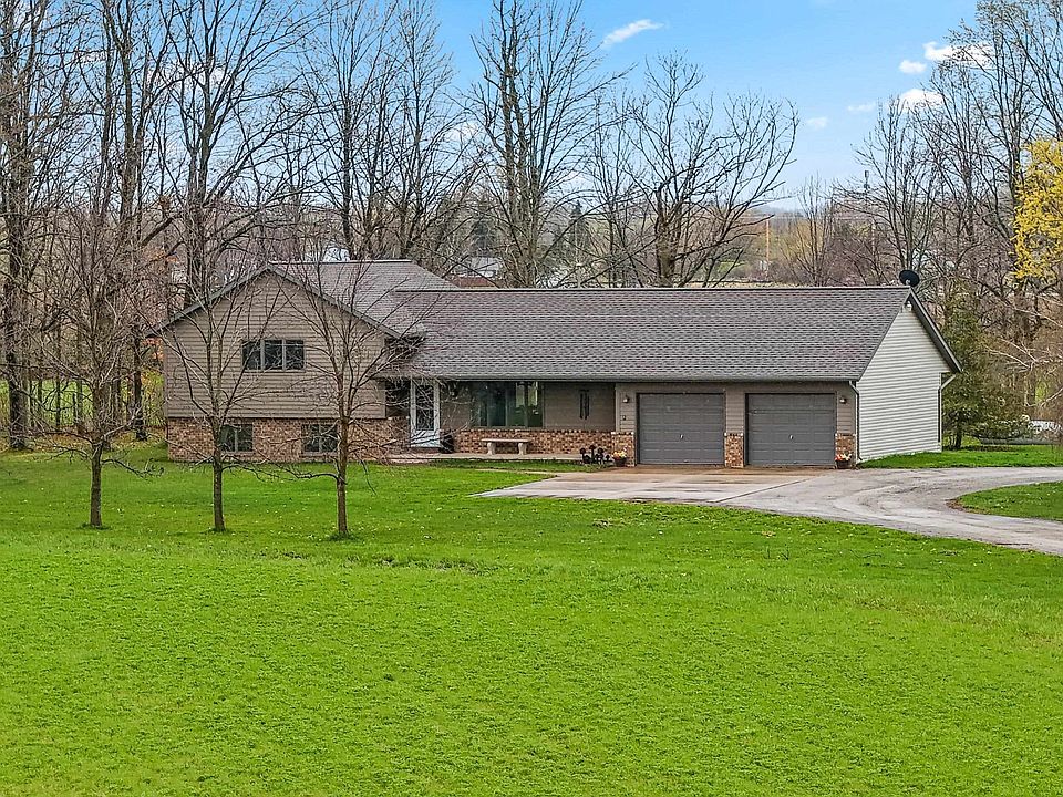 1st image of 3434 Willow Rd