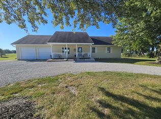 910 W Harris St, Hamilton, MO 64644