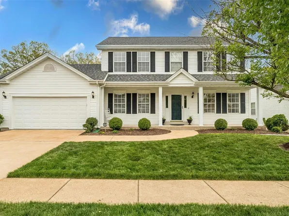 410 Arbor Glen Dr, Ballwin, MO 63021