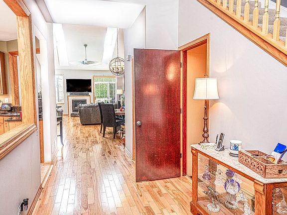 5th image of 11616 Waterway Ct
