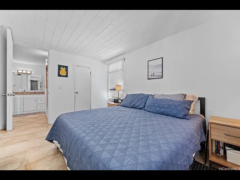 225 Kaiulani Ave #8XX — Photo 15