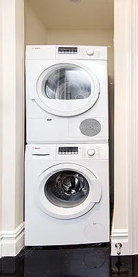 Rented by Icon Realty Management | media 11