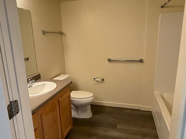 Cannery Place Apartments — Photo 8