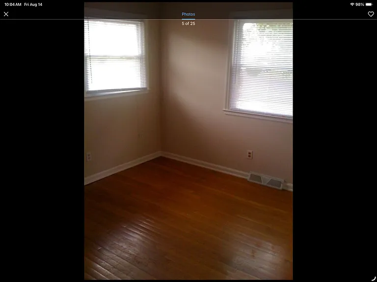 2100 Oleander Dr — Photo 4