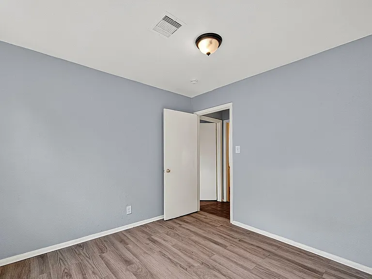 10106 Sierra Dr — Photo 19