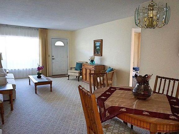 3rd image of 2447 Ecuadorian Way APT 61