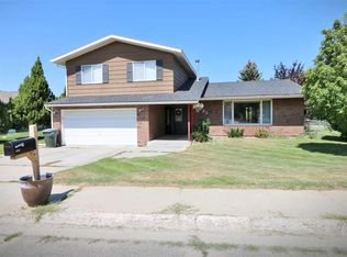 221 Meadow Dr, Helena, MT 59601