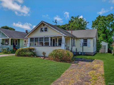 208 aka 685 Knapp PLace, Greenport, NY, 11944