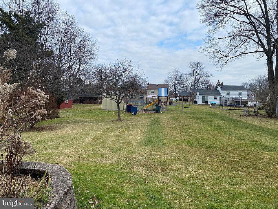 1113 Pinegrove Ave, Lansdale, PA 19446 Zillow
