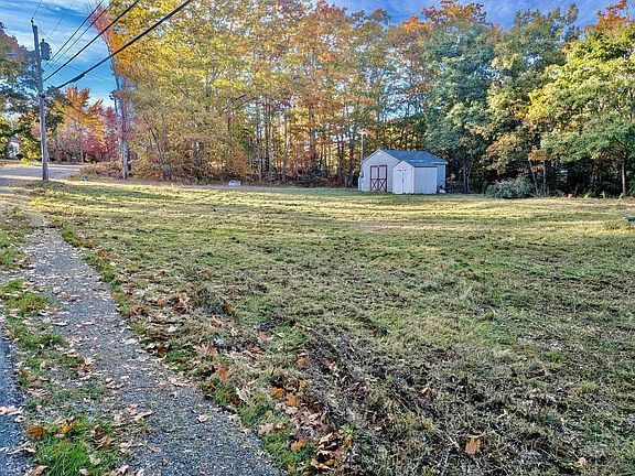 2nd image of 25 Ledgewood Road