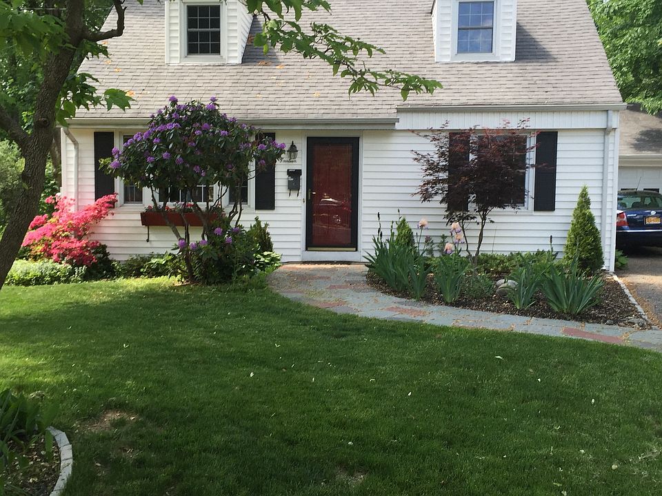 1st image of 14 Yerks Ln