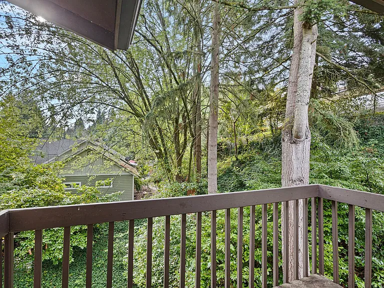 North Forest Apartments — Photo 37