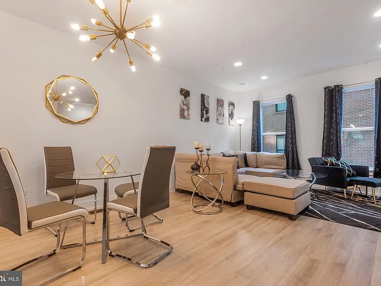 317 Riggs Park Pl NE — Photo 10
