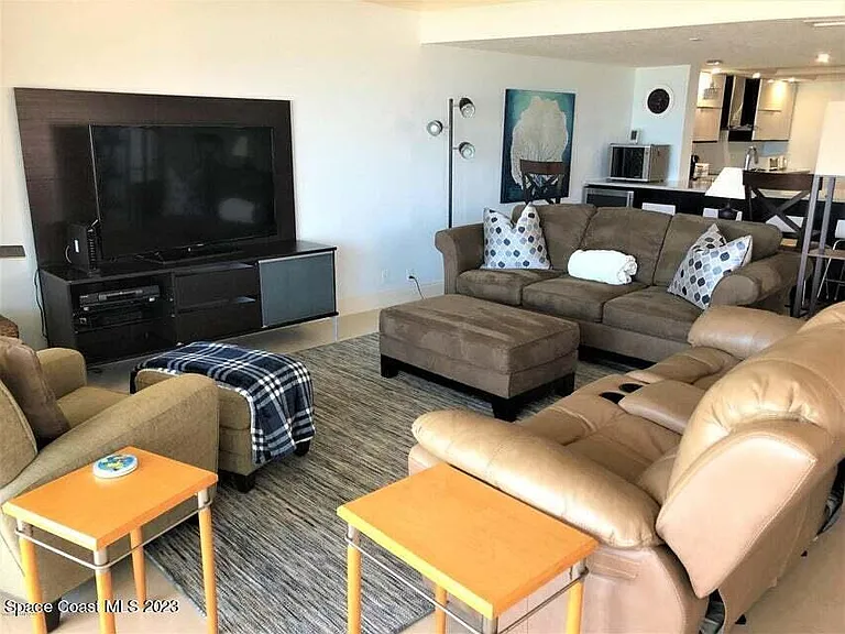 55 N 4th St #401 — Photo 7